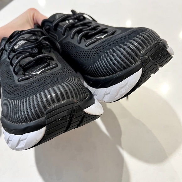 Hoka One One Bondi 7 Running Shoe - Picture 9 of 16